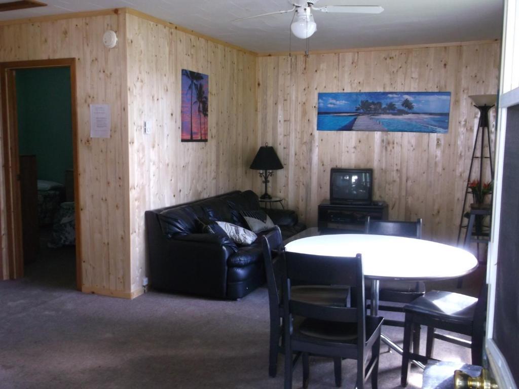 Chalkley'S Sandy Bay Cottage Resort Nipissing Beach Exteriér fotografie